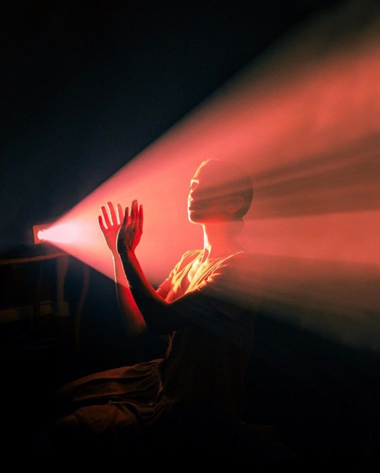 Фотосессия в свете проектора