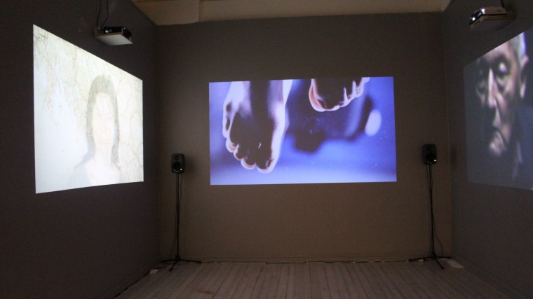 Проектор на стену