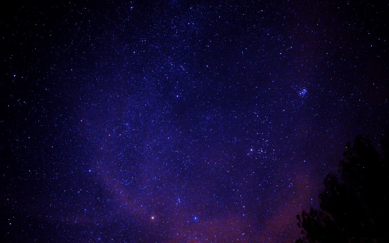 Темное звездное небо