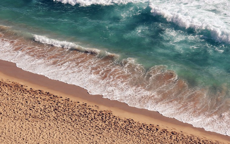 Бирюзовая вода вид сверху