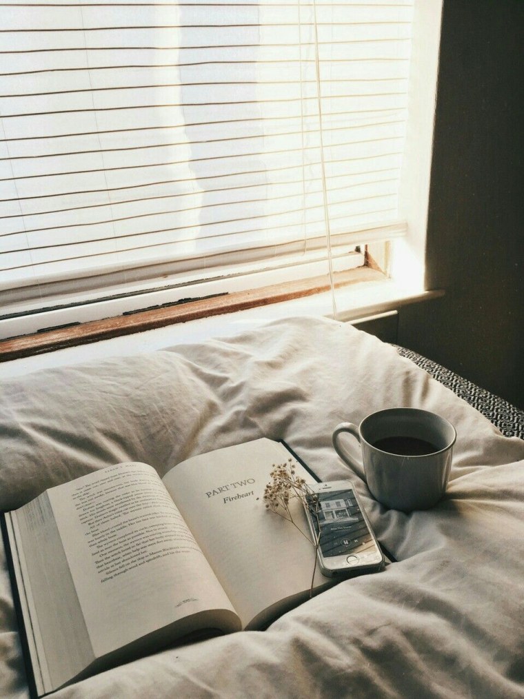 Наушники книга кофе