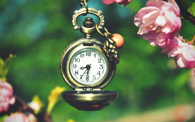 Весенние часы