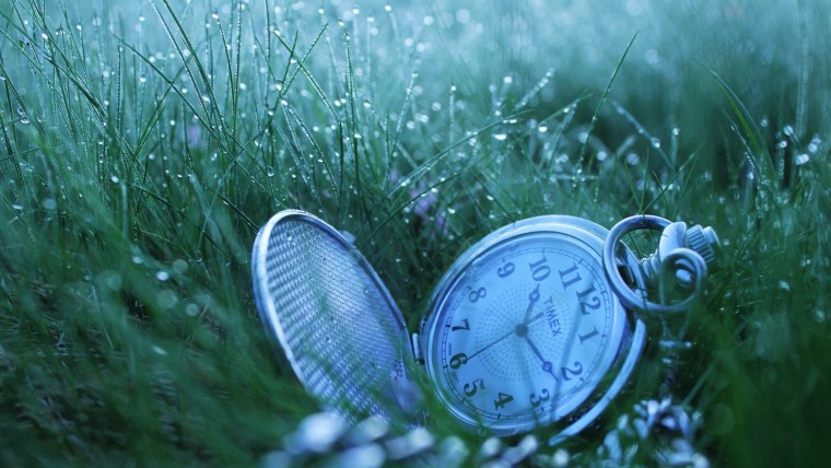 Часы на руке