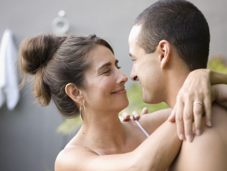 Женщина старше