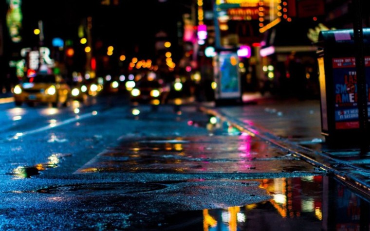 Ночная улица после дождя