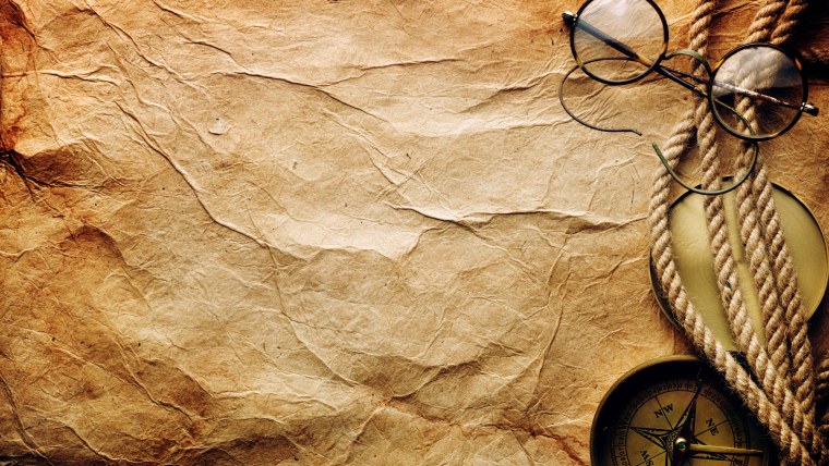 Состаренная бумага с часами