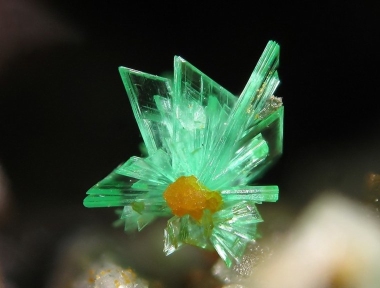 Аннабергит камень