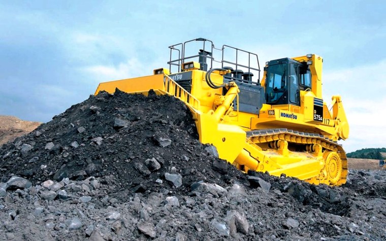 Бульдозер Komatsu 575