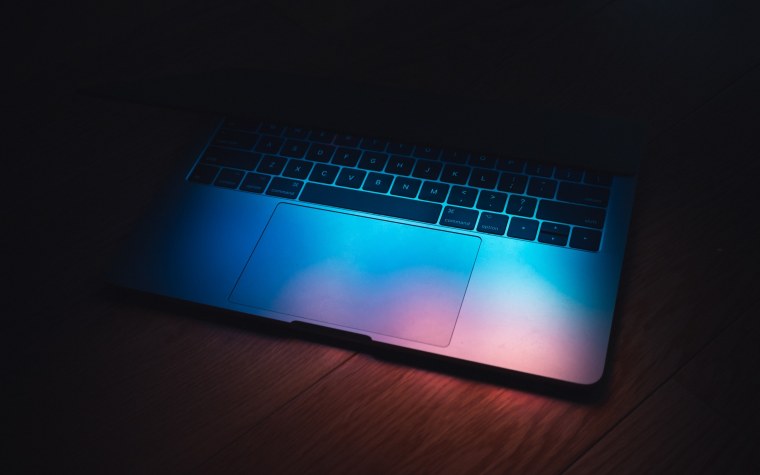 Apple MACBOOK Pro 4k