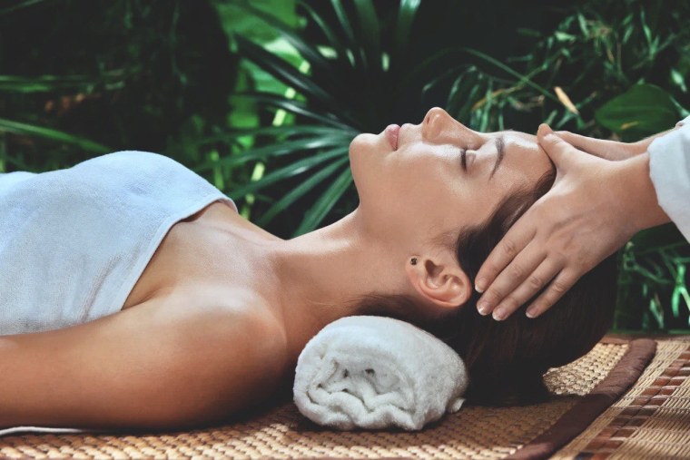 Массаж Ломи-Ломи