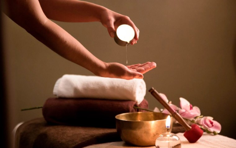 Масляный массаж Абхьянга