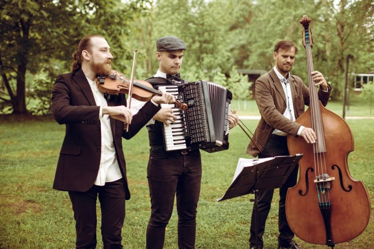 Музыканты на природе