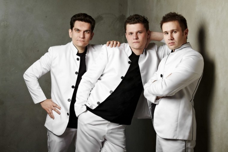 Мужское трио