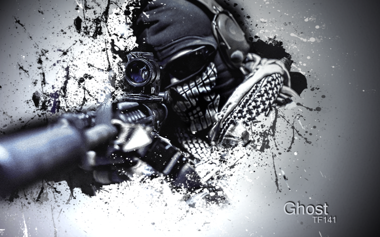 Гоуст с револьвером