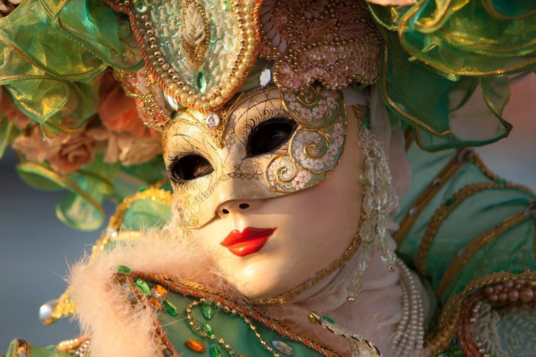 Венецианский карнавал маски