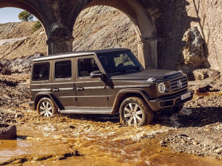 Mercedes-Benz g-class удлинили