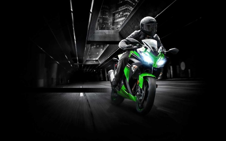 Kawasaki Ninja 300 черный обои