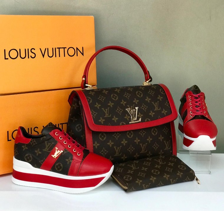 Сумки Луи.Виттон гуччи