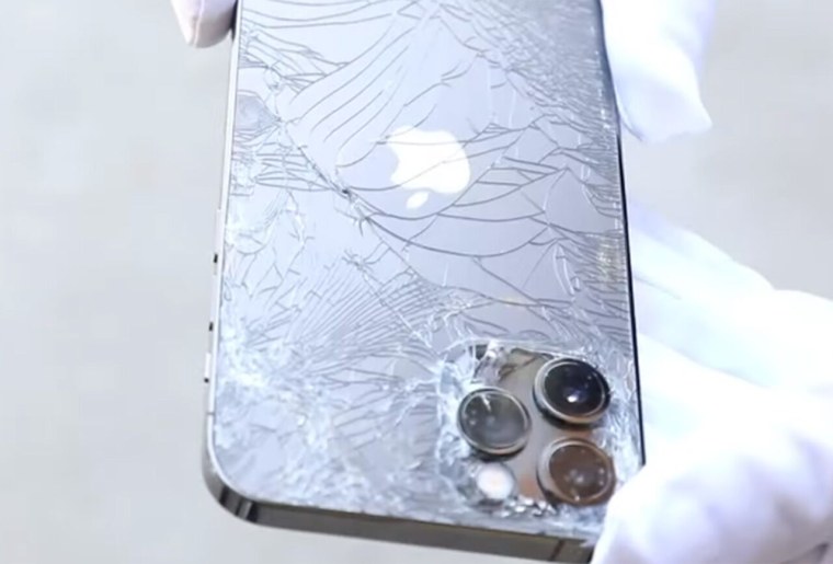 Разбитый айфон 12 синий