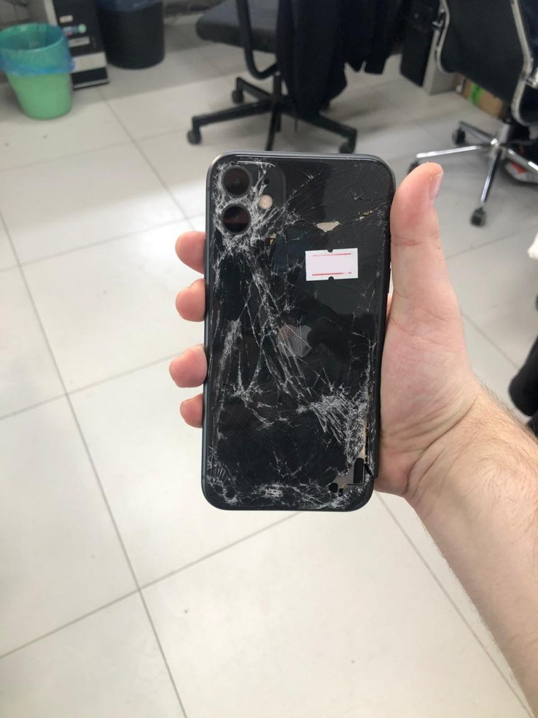 Iphone 12 Pro Max разбитый