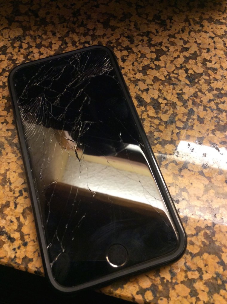 Разбитый iphone 6s