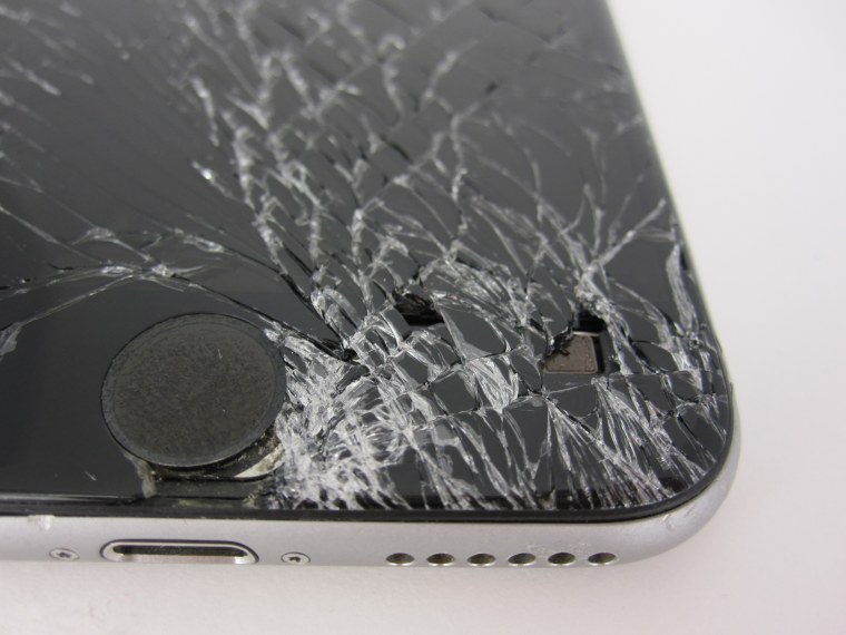 Разбитый айфон 6 серый
