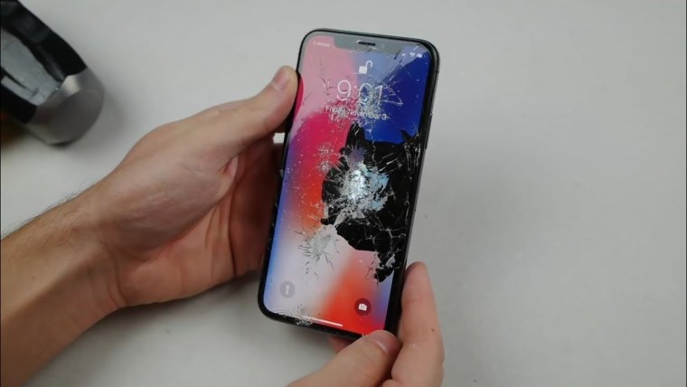 Разбитый дисплей iphone x