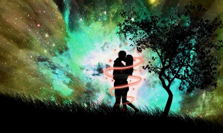 Притягивает любовь