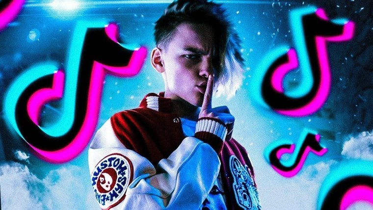 Значок тик ток на белом фоне