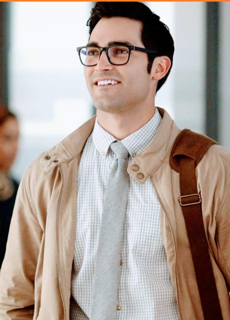 Супермен в очках комикс