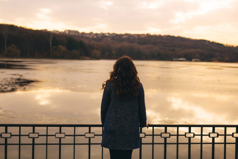 Одинокая женщина