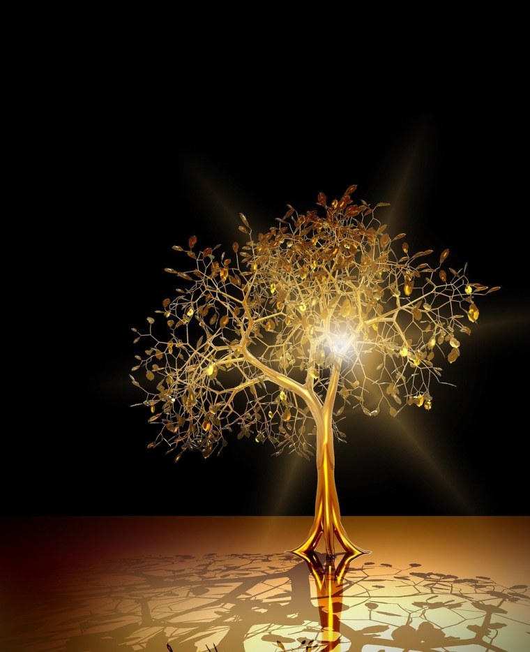 Дерево с золотыми листьями