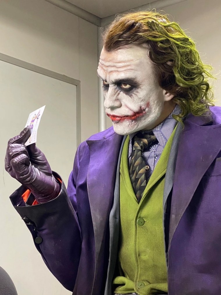 Хоакин Феникс Леджер Джокер