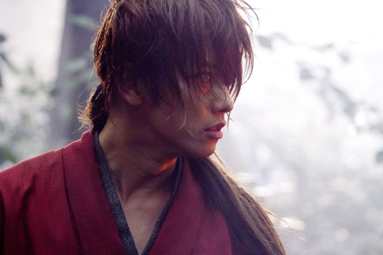 Бродяга Кэнсин фильм 2012