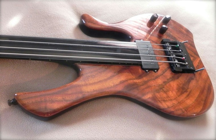 Гитара фото музыкальный инструмент