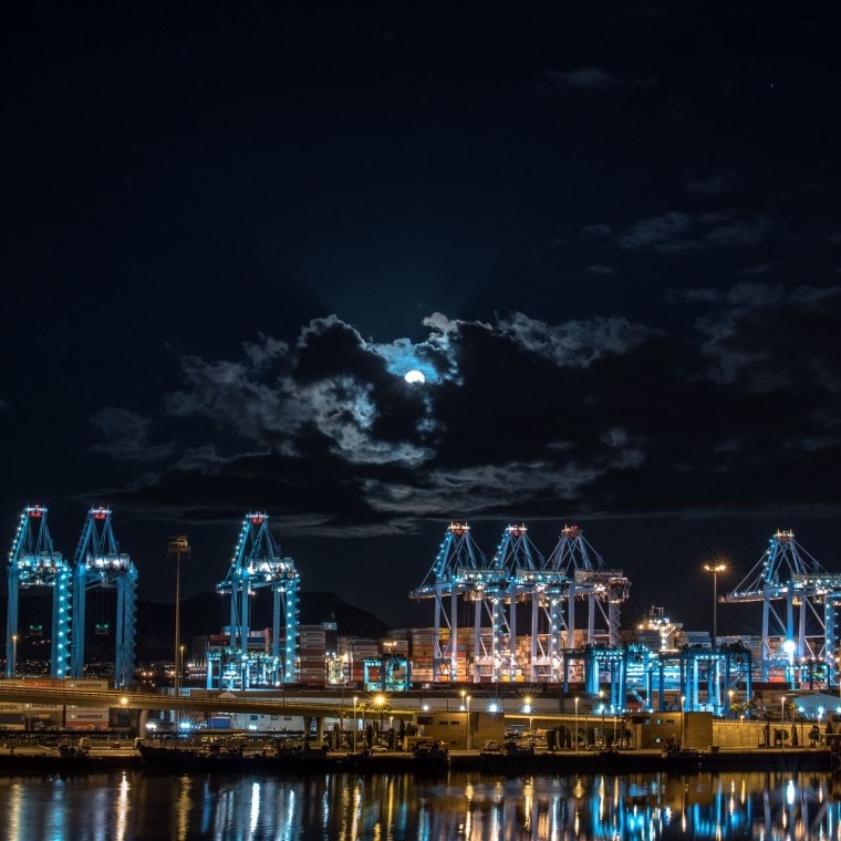 Серые обои на рабочий стол