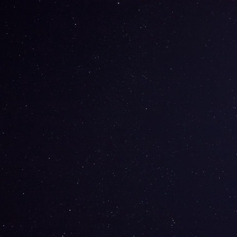 Скалистые горы ночью