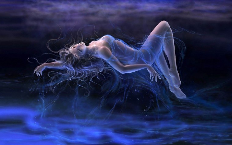 Фантастика девушка под водой