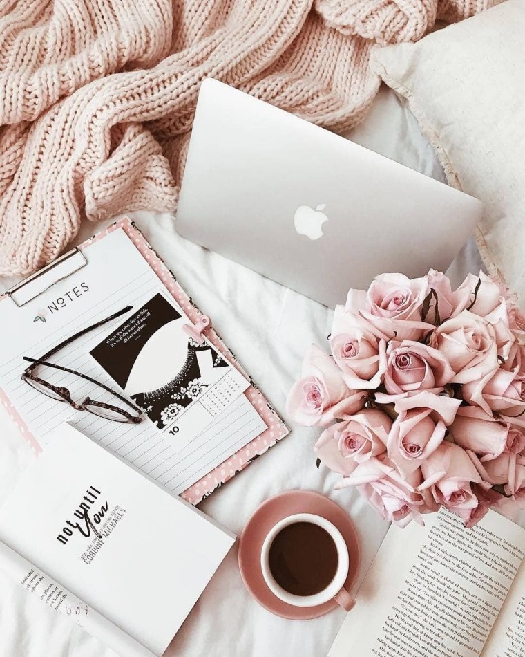 Эстетика в зеленых тонах одежда