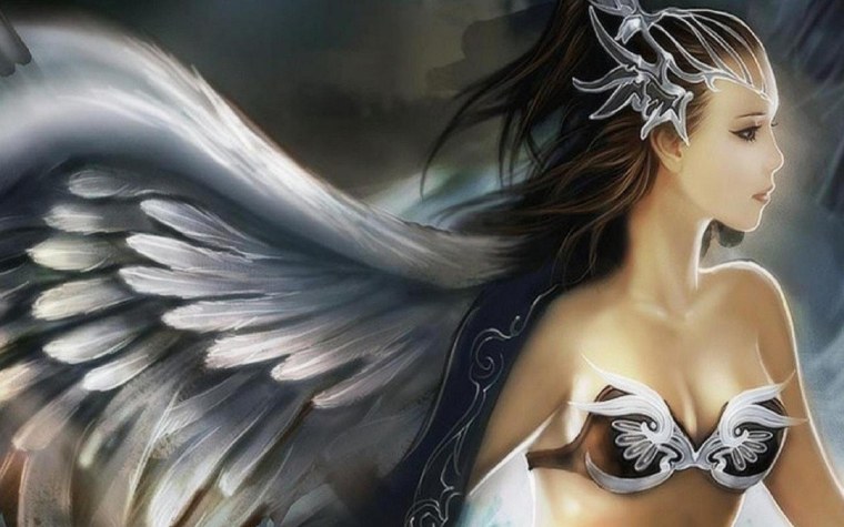 Девушка с крыльями
