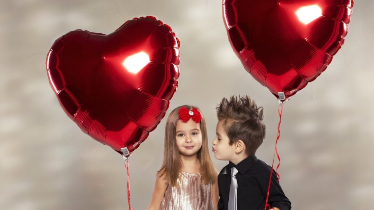 Сердечко в ладонях