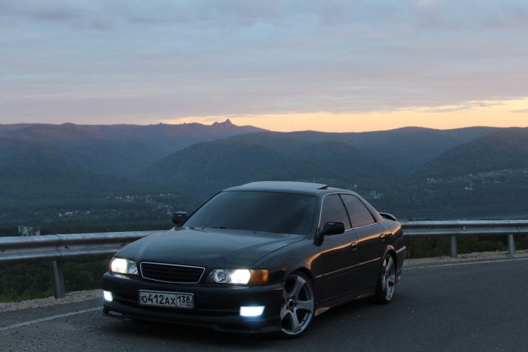 Toyota Chaser 100 Black