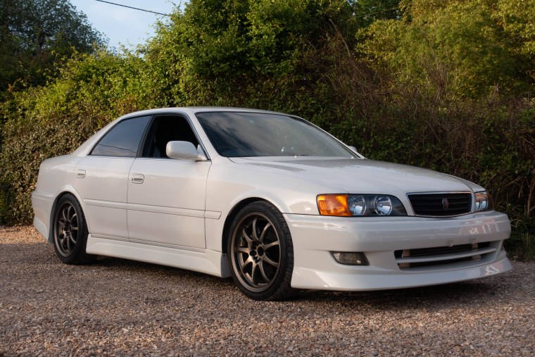 Toyota Chaser 100