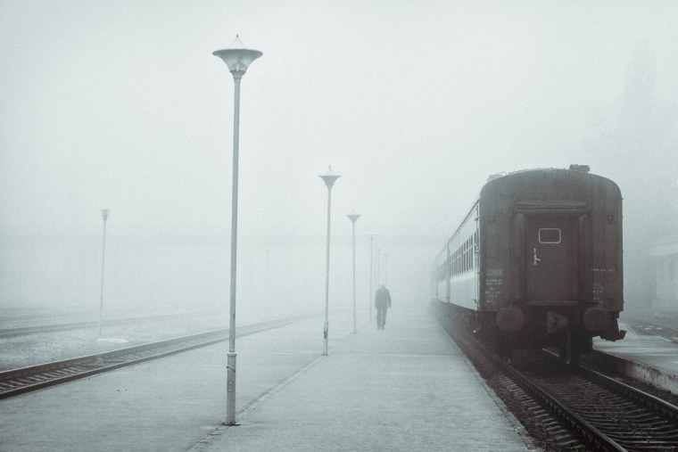 Поезд уходящий вдаль