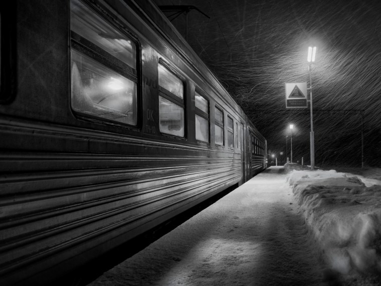 Поезд уходит вдаль