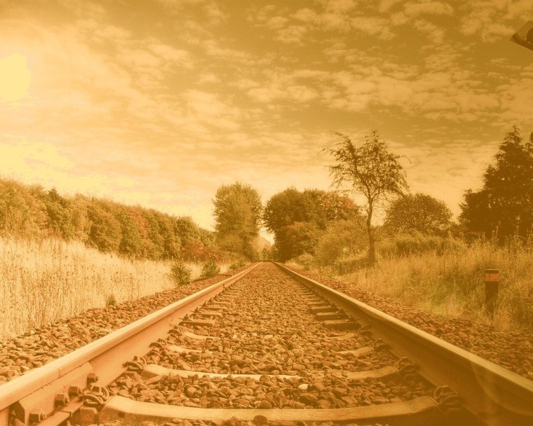 Рельсы уходящие в даль