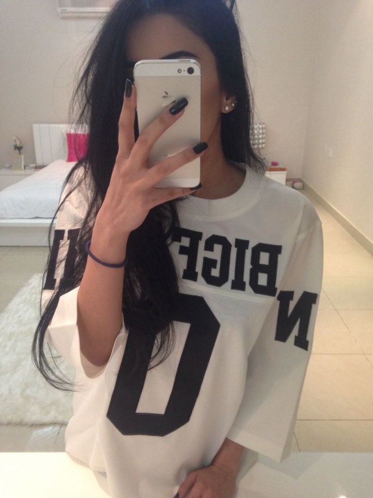 Красивые девочки с айфонами