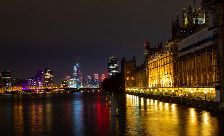 Река Темза в Лондоне ночью