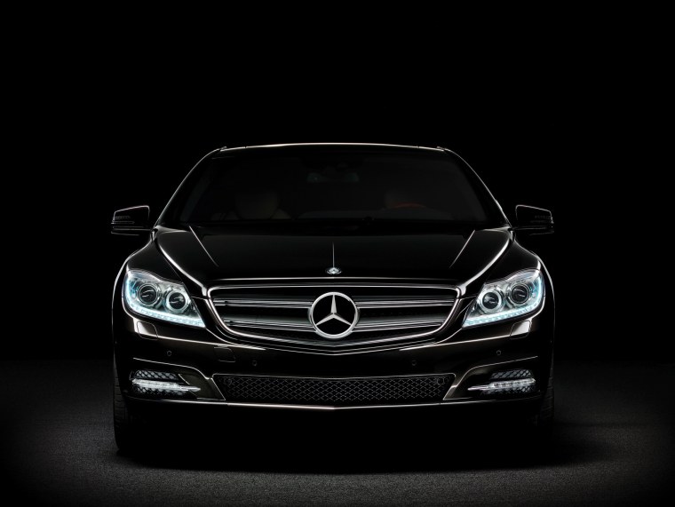 Мерседес Бенц е140