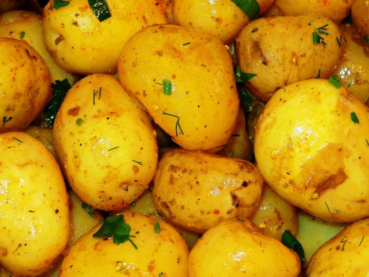 Картофель молодой